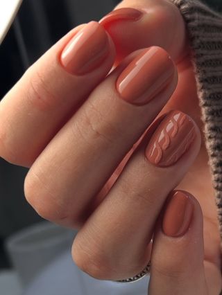 Krásná podzimní barvička Platinum Booster Autumn Beach od @kristynanehtypraha 🍂 #manikura #pedikura #nehty #platinum